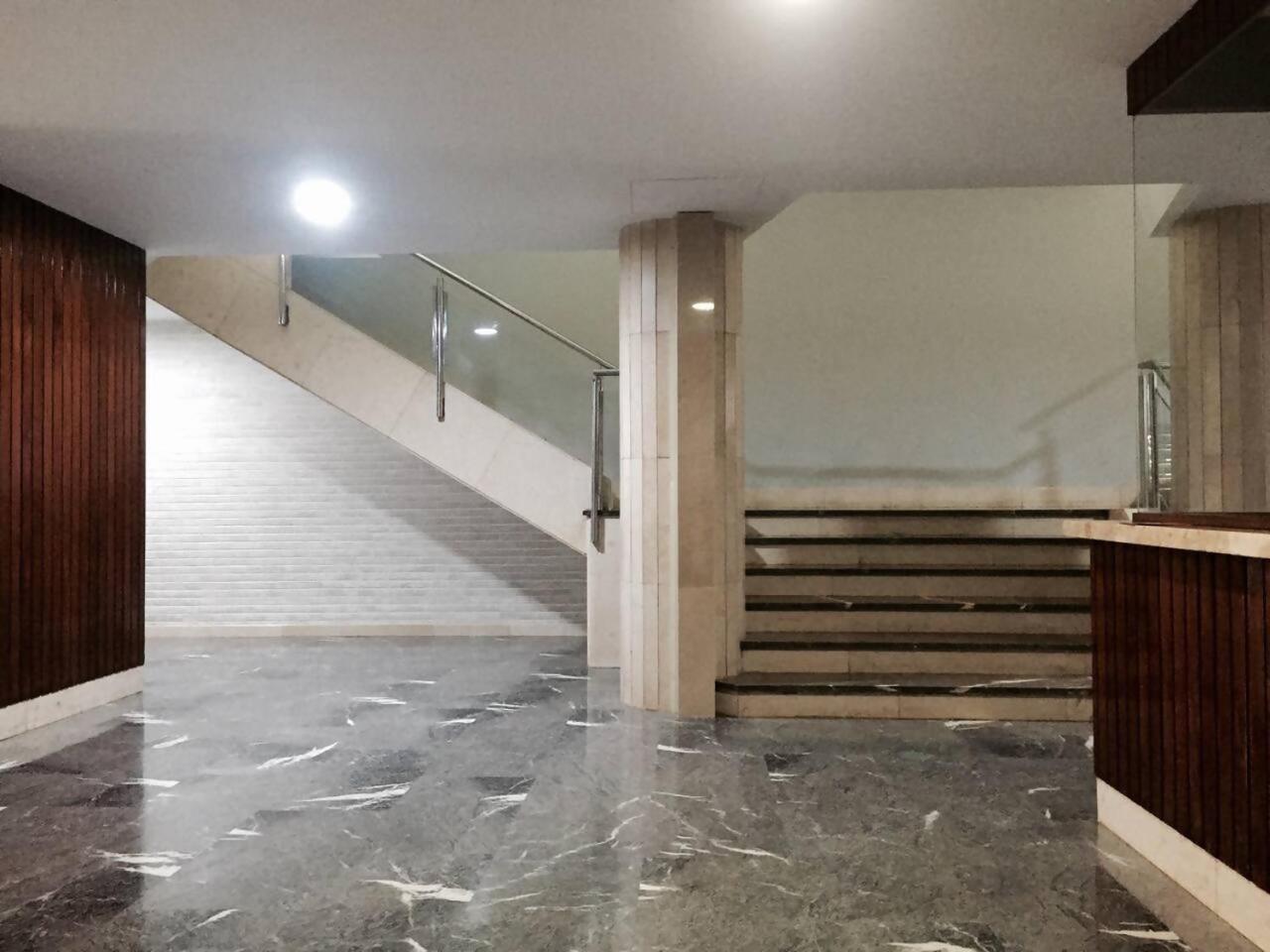 Appartement Amplio En Gros Con Parking Privado *